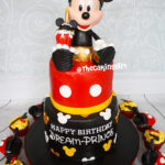 how to make a mickey mouse gumpaste figurine tutorial