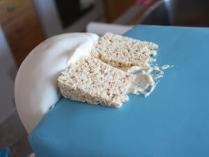 how to make a baby butt baby shower gift box cake 