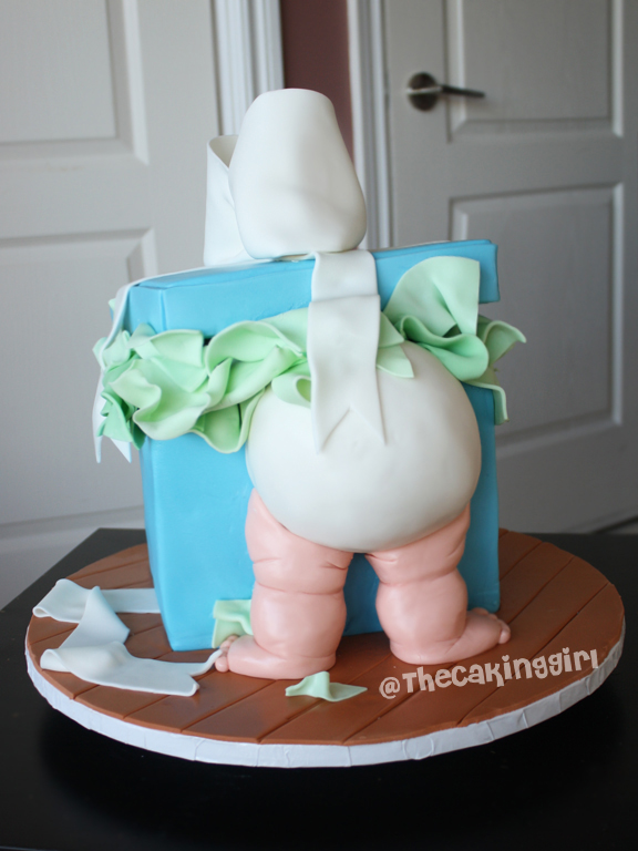 baby butt giftbox cake design for baby shower